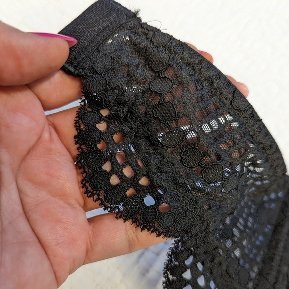 Victoria's Secret Black Lace Bandeau Strapless Bra - Picture 11 of 11